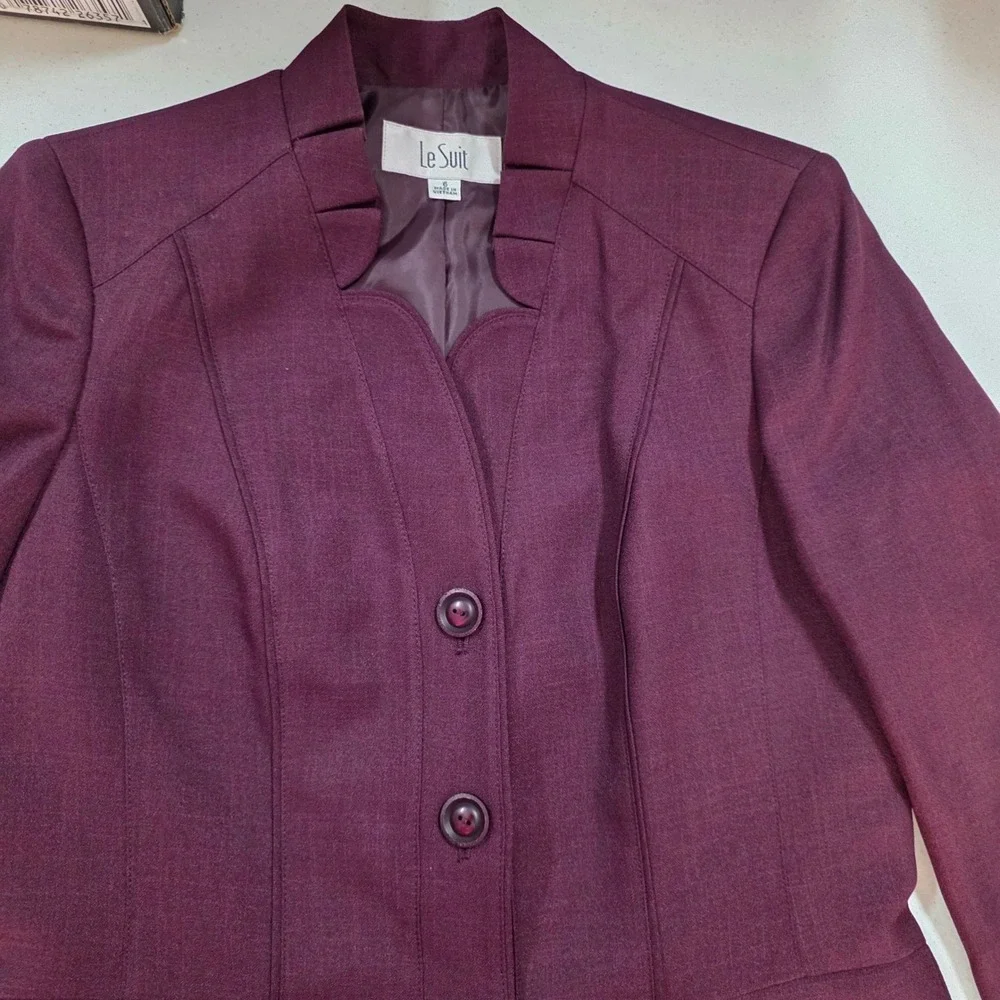 Le Suit Womens Burgundy  Collar Scalloped Blazer Jacket Size 6 Plum Professional